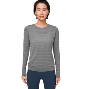 Lululemon Breeze By Long sleeve Perforated Top Slate Grey Size 6